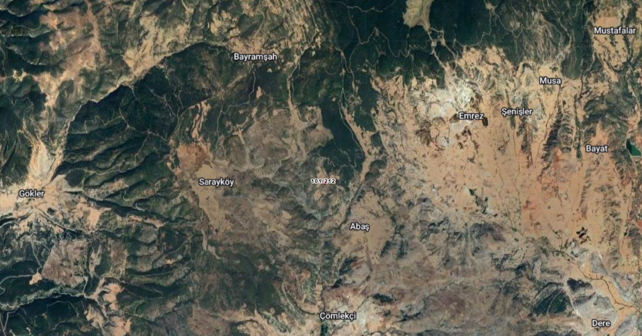 Kütahya Aslanapa Abaş Mahallesinde Satılık Tarla Ada 101 Parsel 212